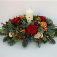 Christmastide-table centre