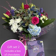 Set 2 - Florist choice-Bouquet and chocolates
